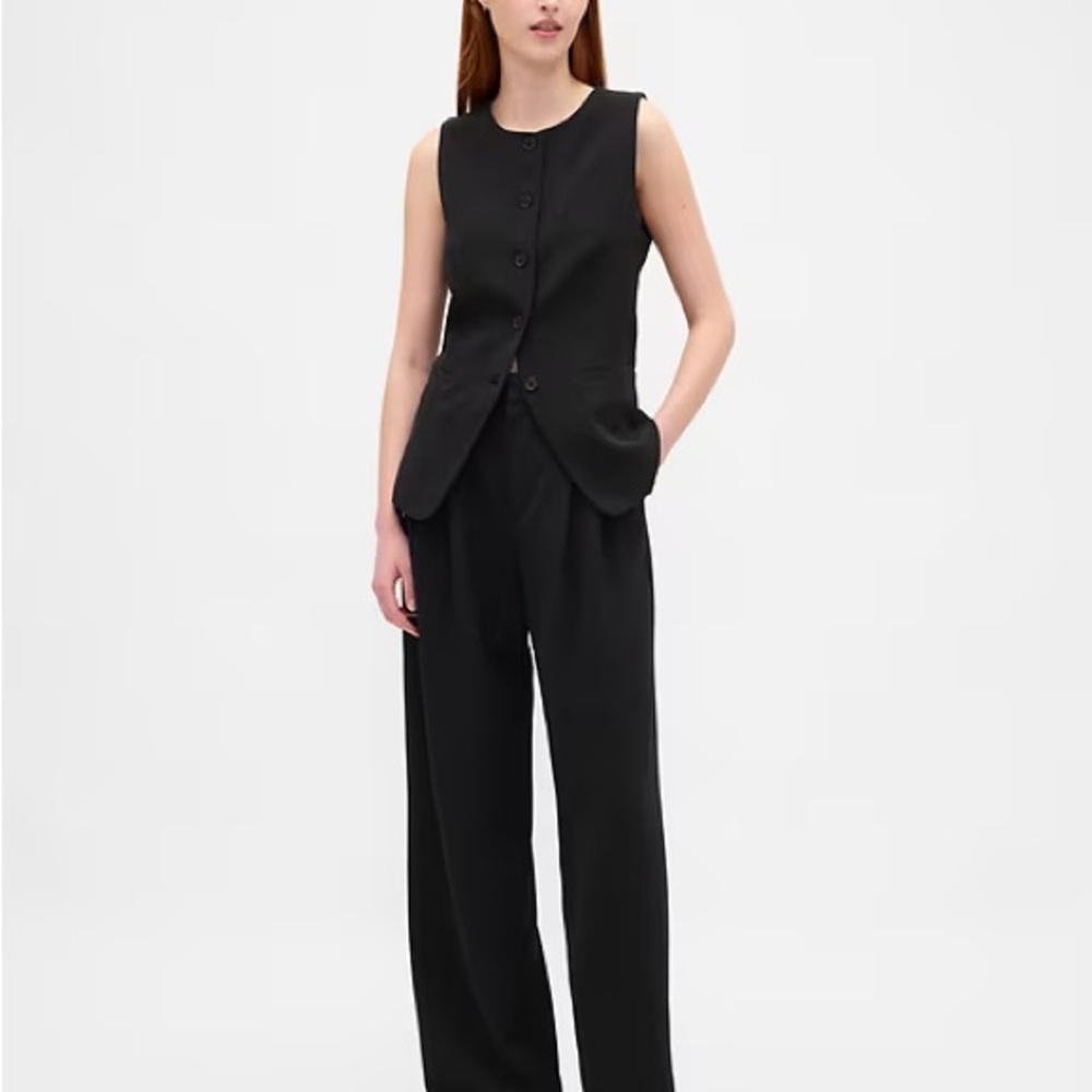 GAP Black 365 High Rise Pleated Trousers